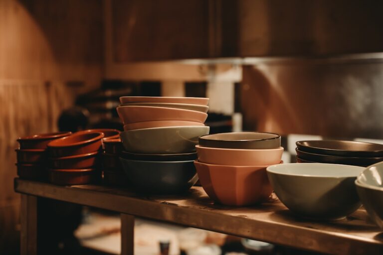 Top Kitchen Essentials for Creating Delicious Meals at Home